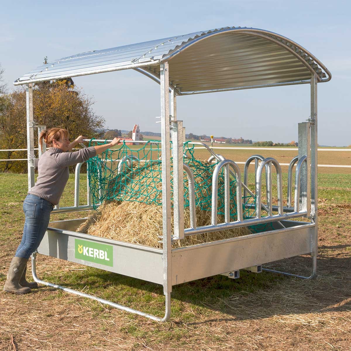 Frame for slow feeding net